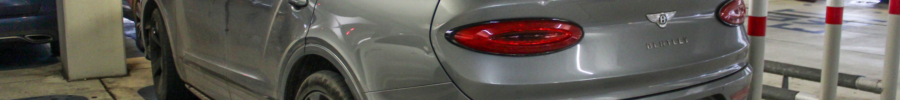 Bentley Bentayga V8 2021