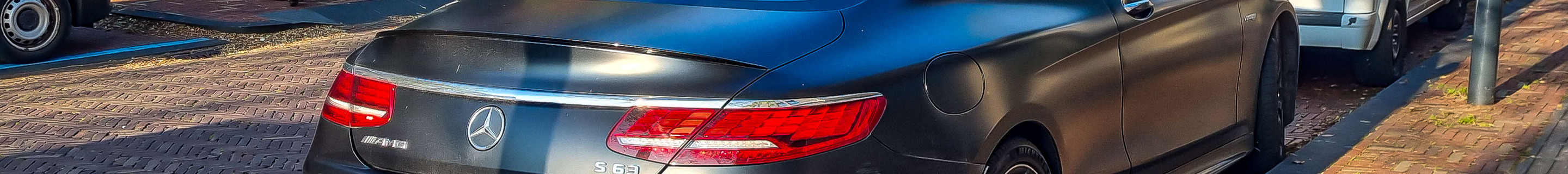 Mercedes-AMG S 63 Coupé C217 2018 Yellow Night Edition