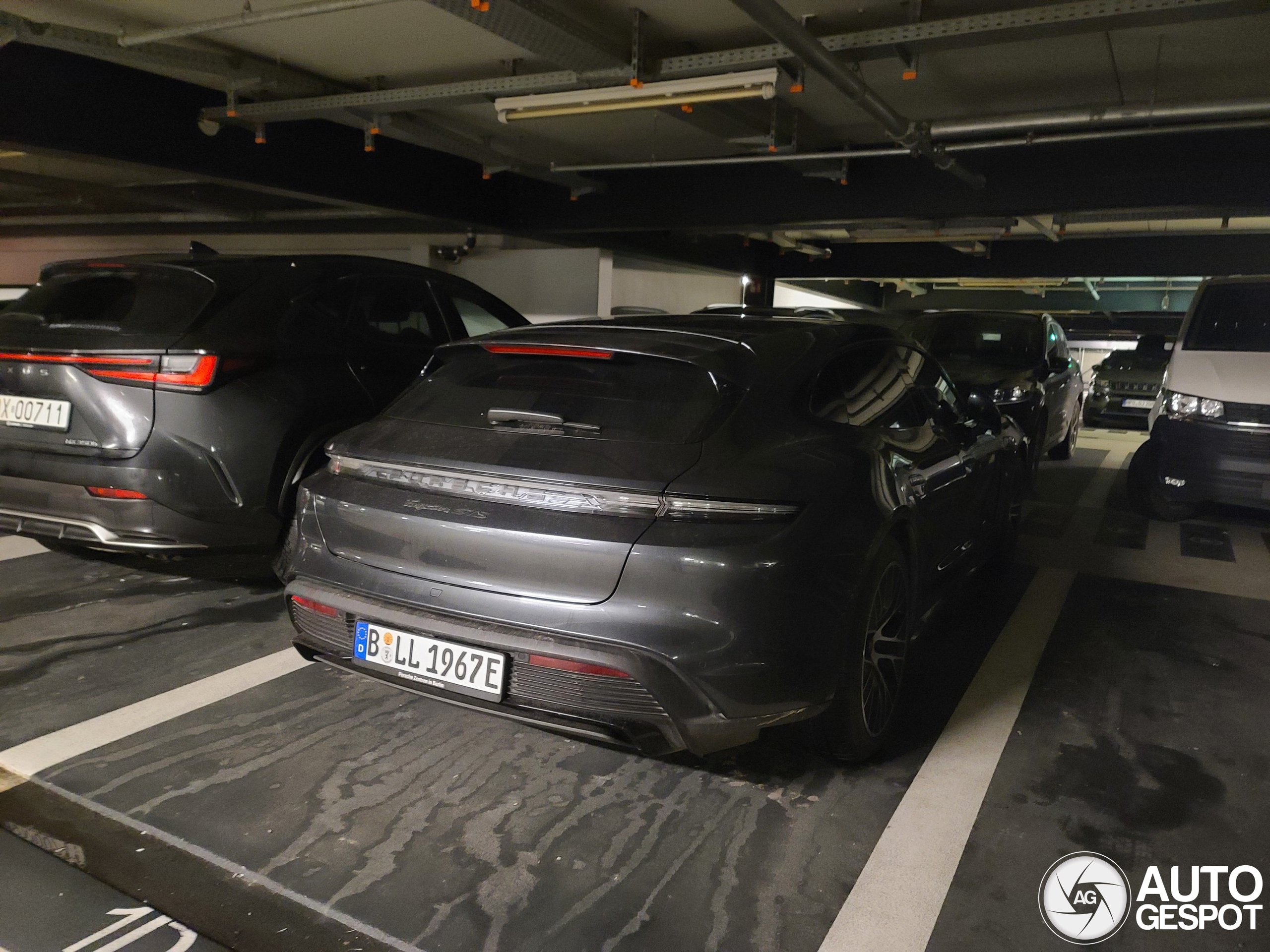 Porsche Taycan GTS Sport Turismo
