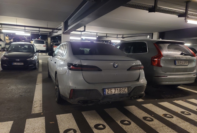 BMW M760e xDrive