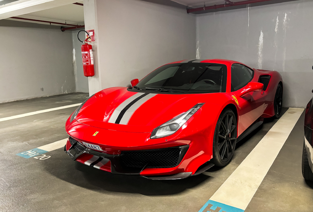 Ferrari 488 Pista
