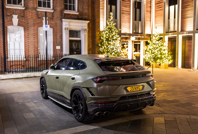 Lamborghini Urus Performante
