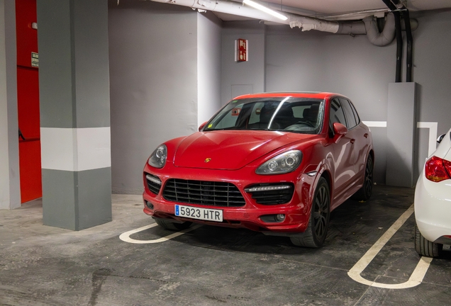 Porsche 958 Cayenne GTS