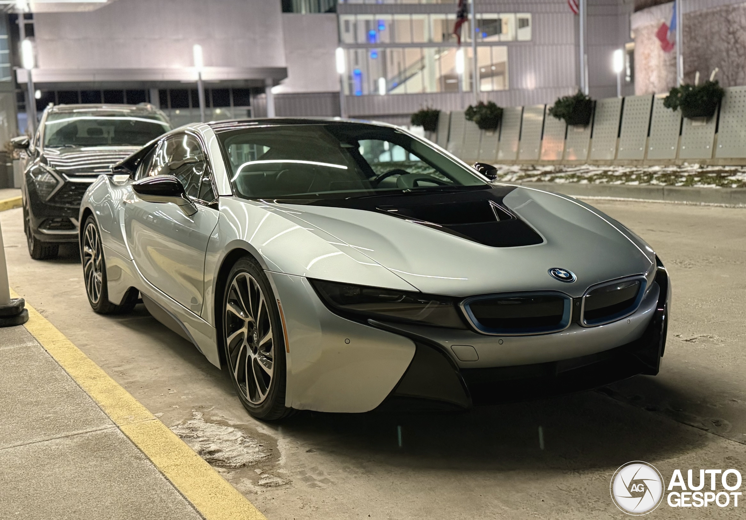 BMW i8