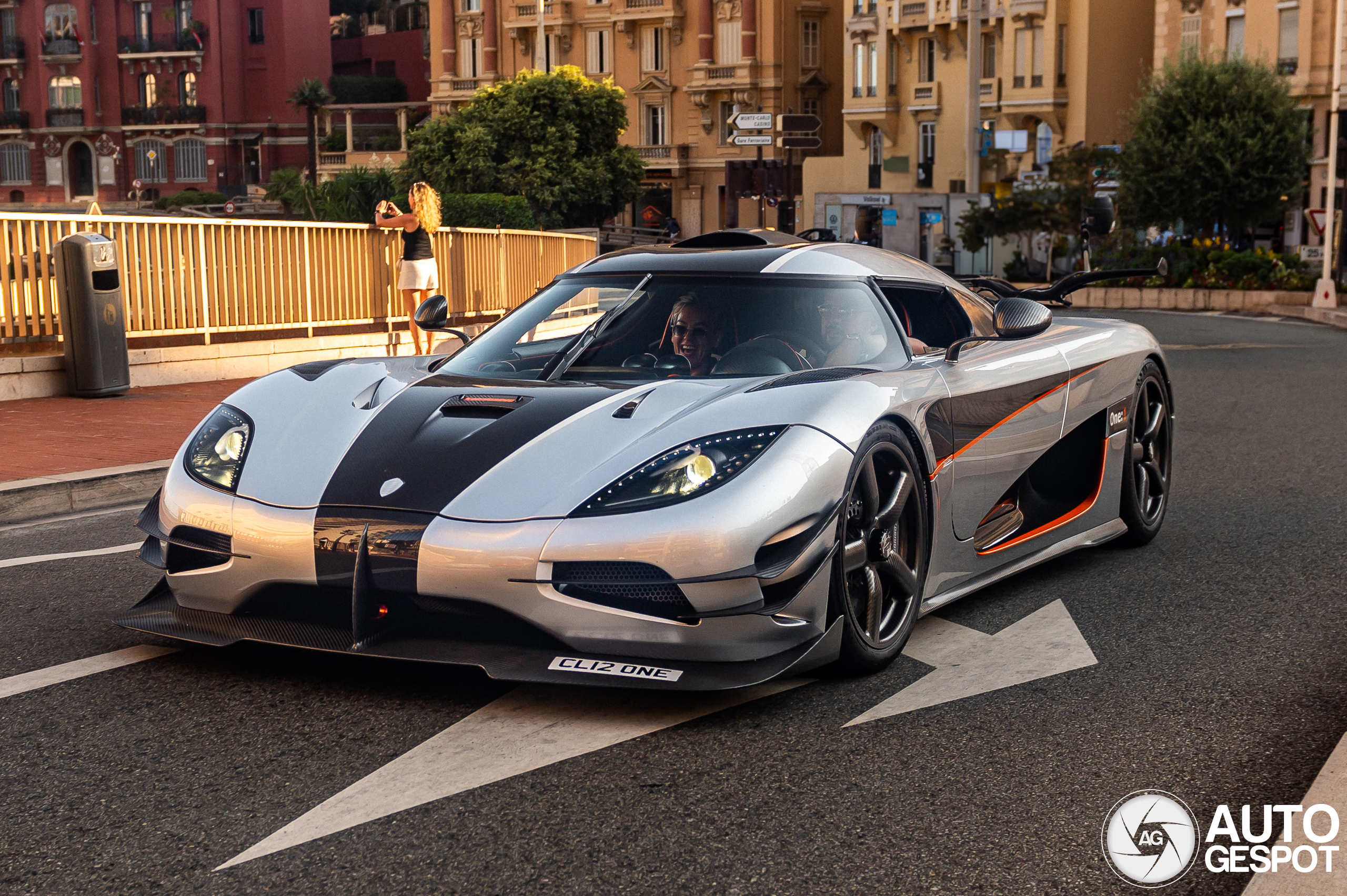 Jesko obračun u Londonu: Dvostruka doza veličine hiperautomobila