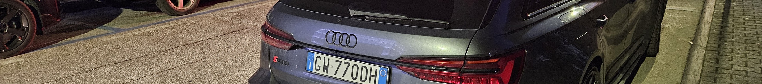 Audi RS6 Avant C8