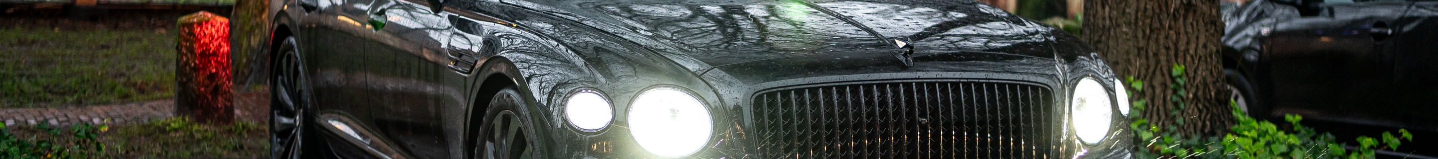 Bentley Flying Spur V8 2021