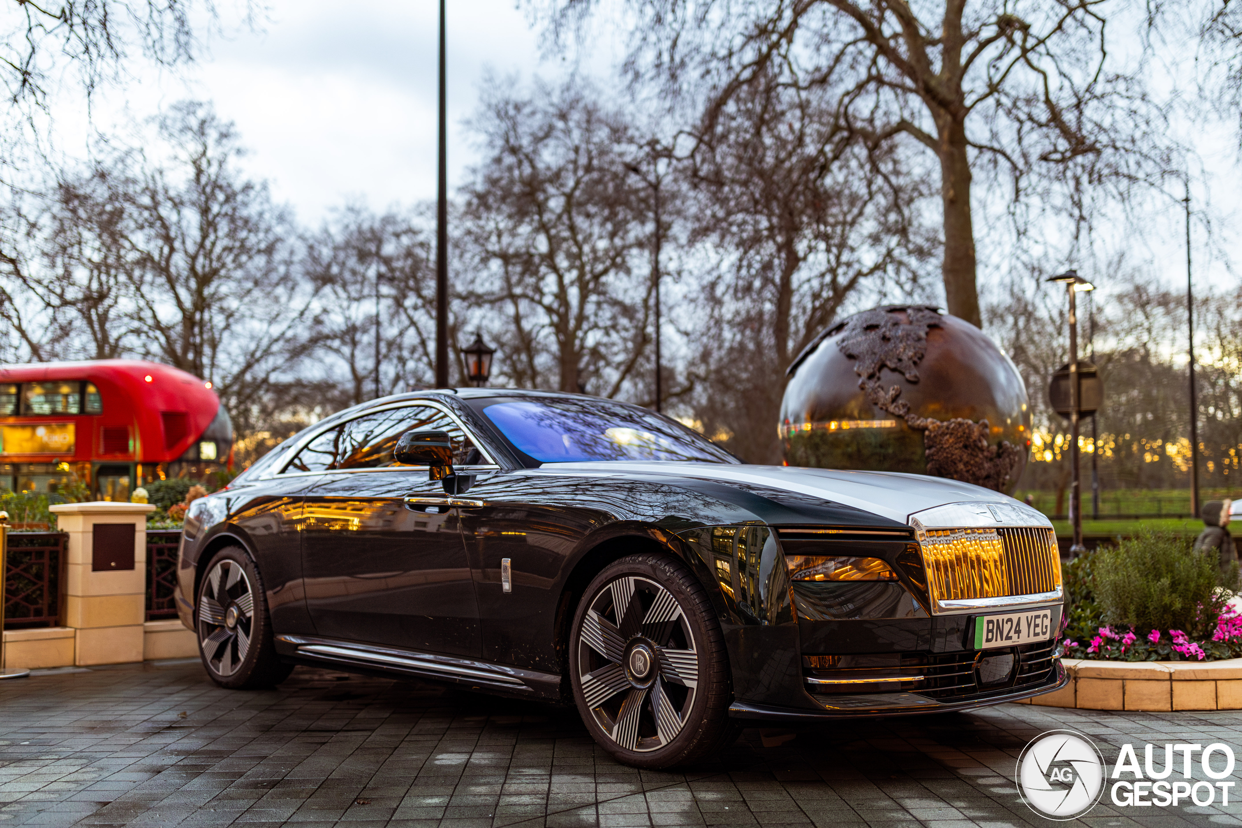 Rolls-Royce Spectre