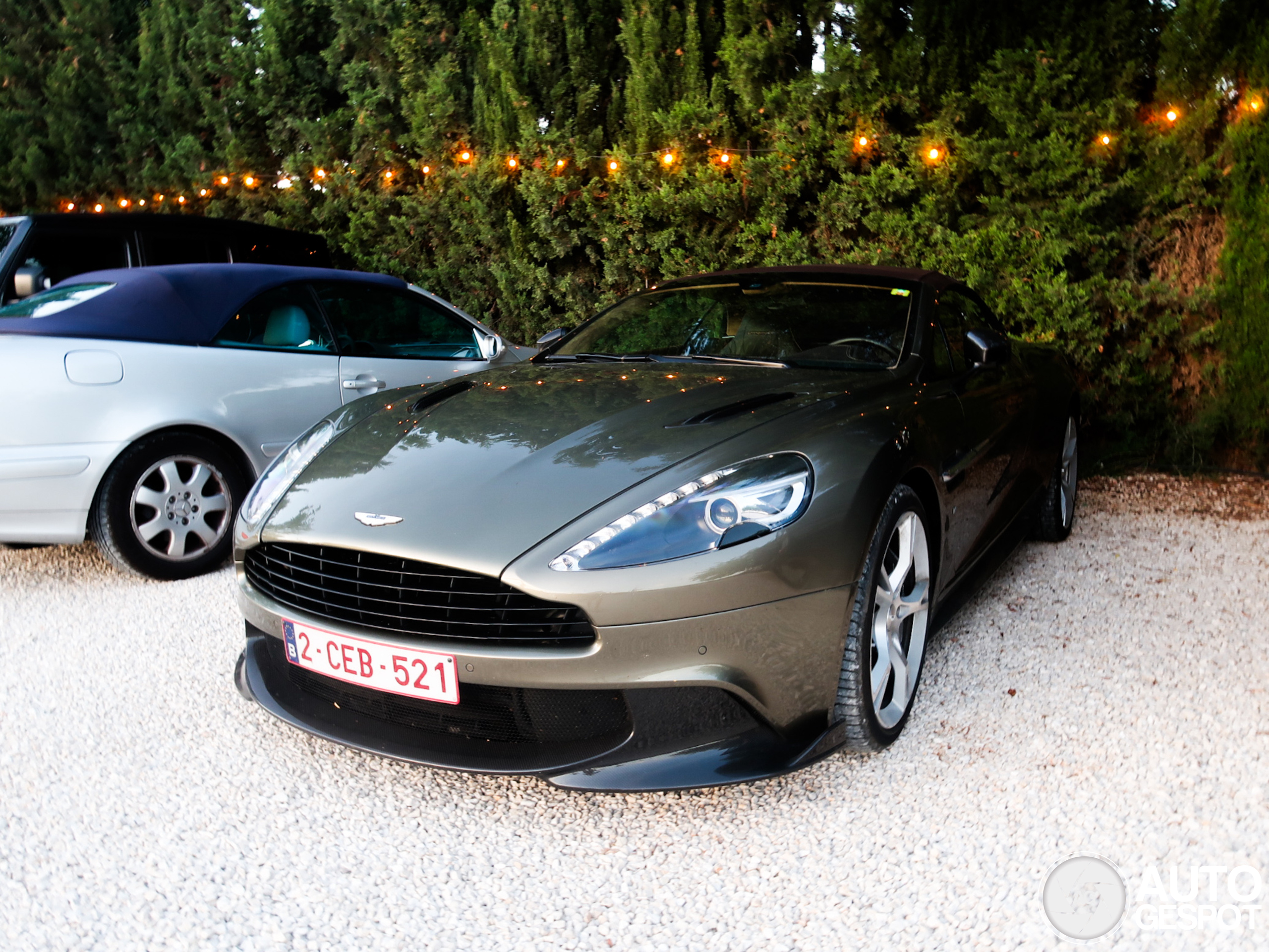 Aston Martin Vanquish S Volante 2017