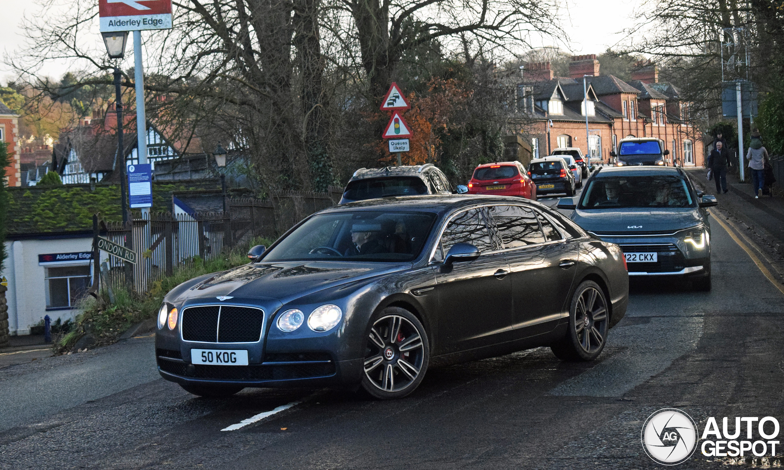 Bentley Flying Spur V8
