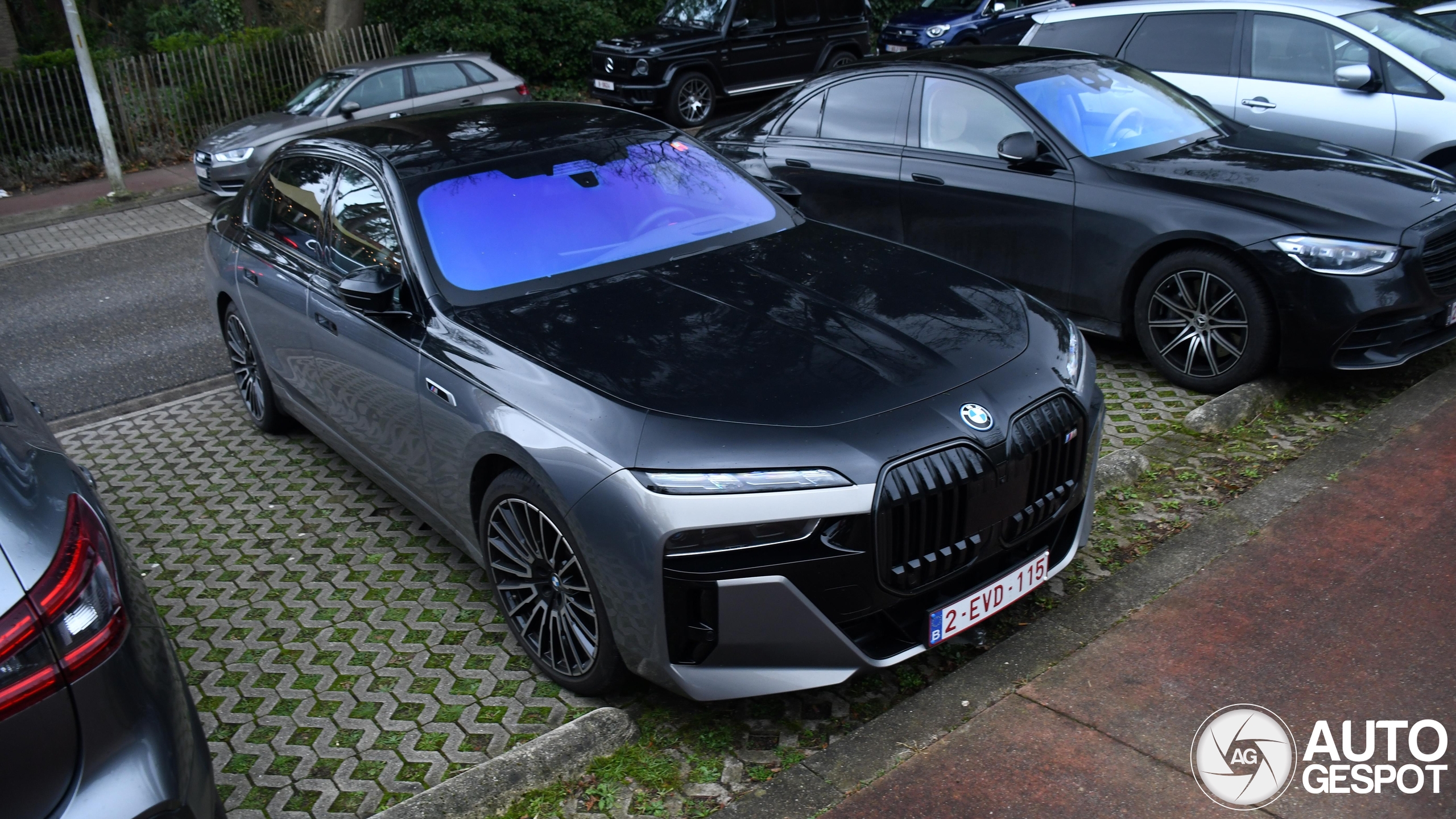 BMW M760e xDrive