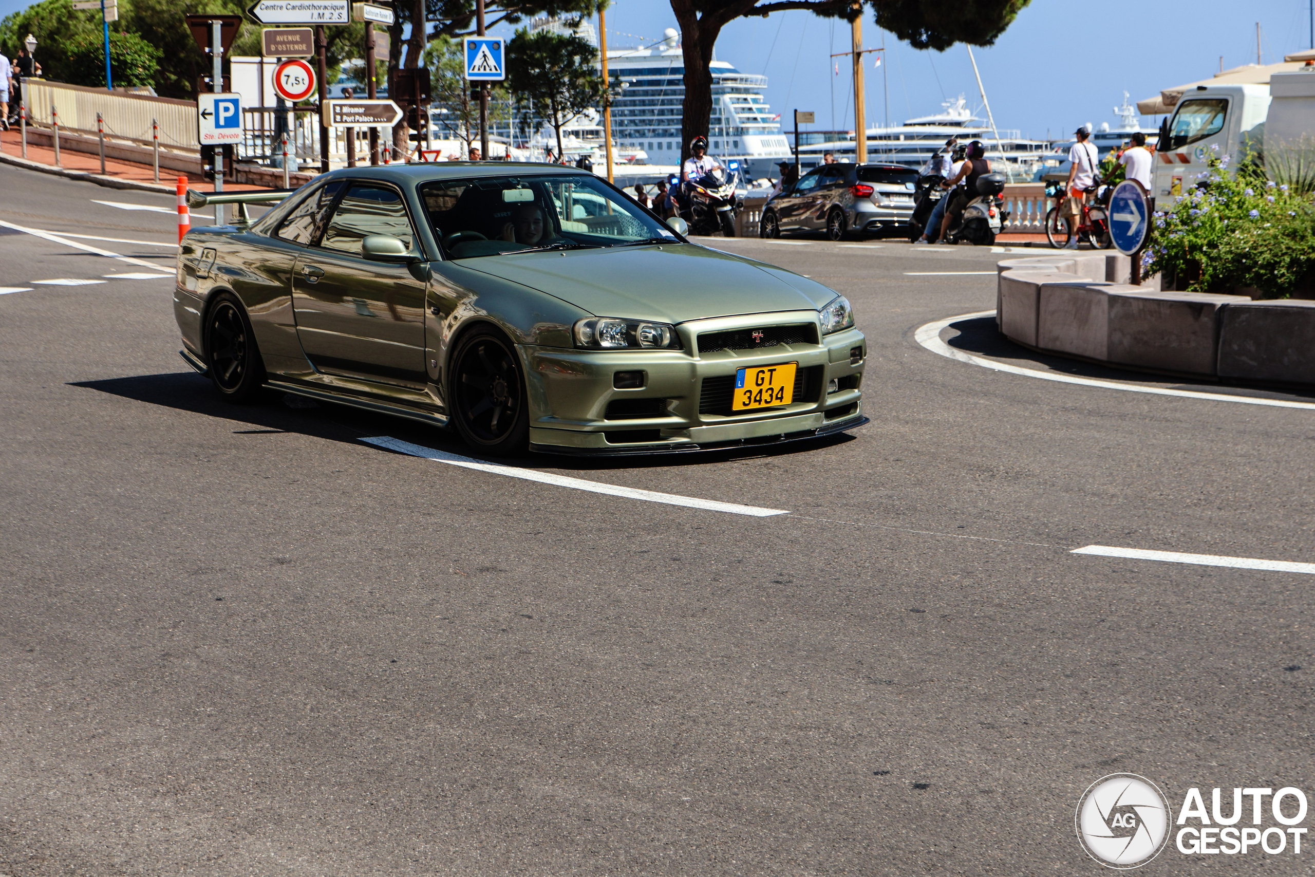 Nissan Skyline R34