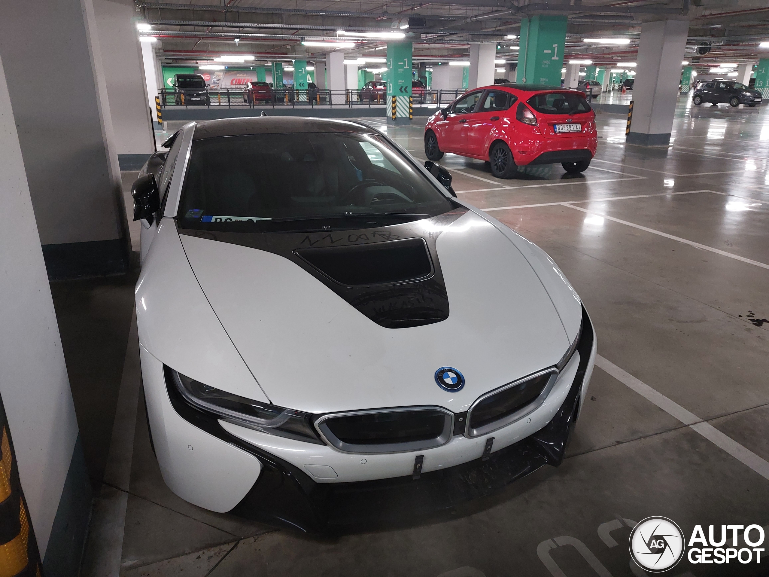 BMW i8