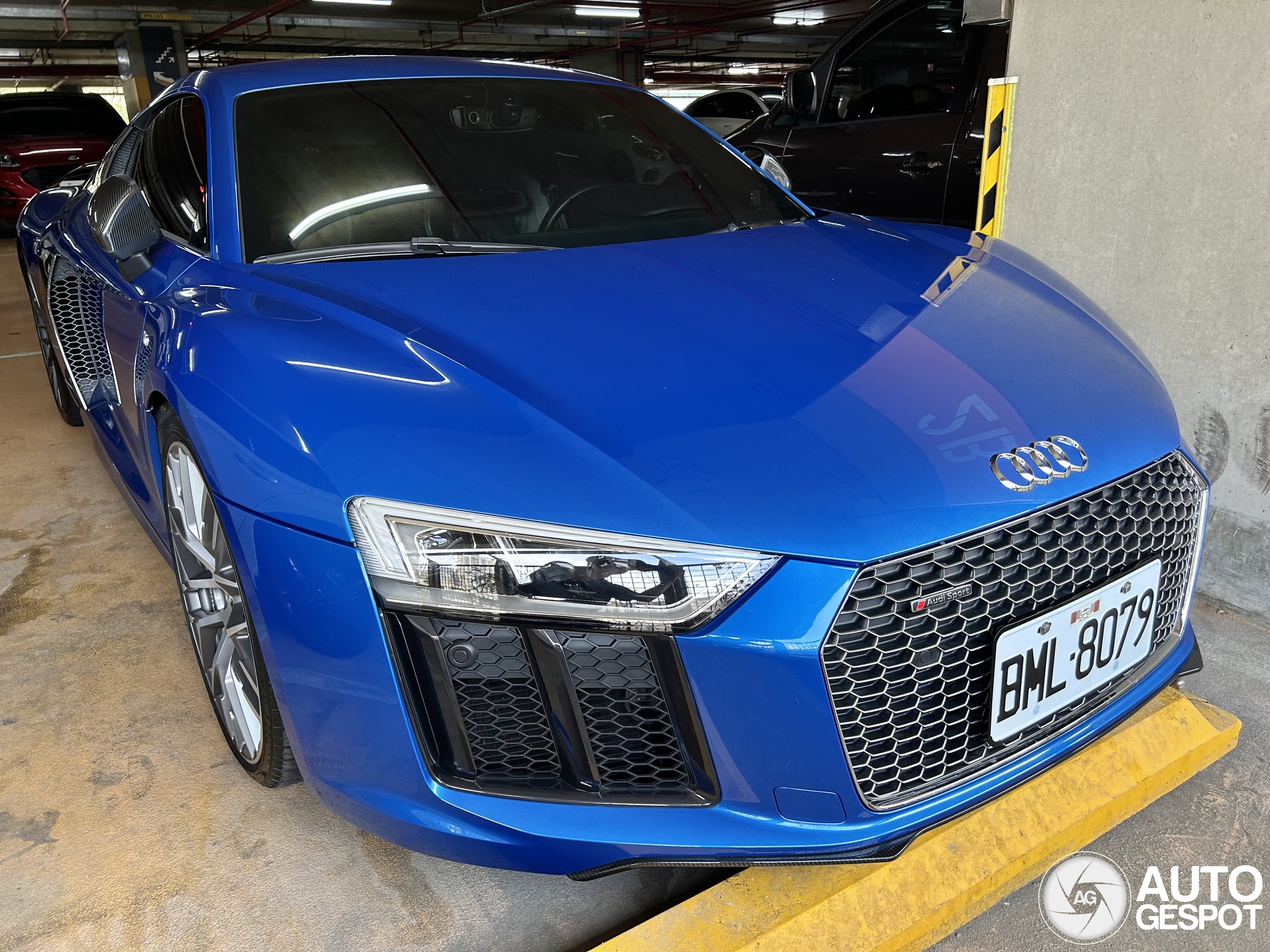 Audi R8 V10 Plus 2015