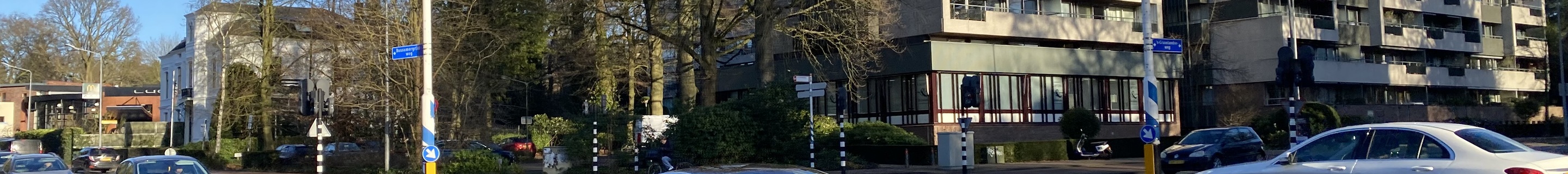 Aston Martin Vanquish 2025