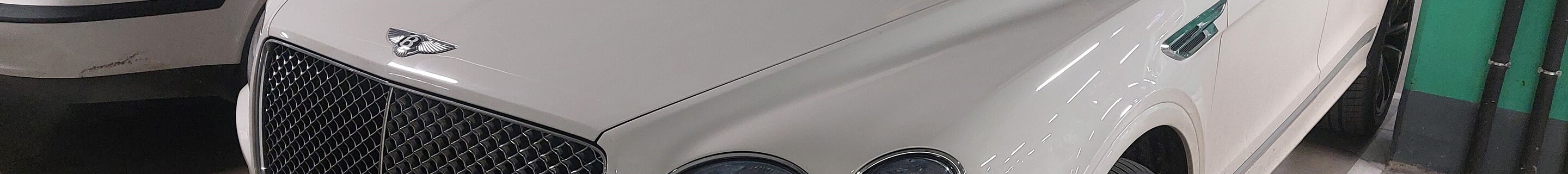 Bentley Bentayga V8 2021