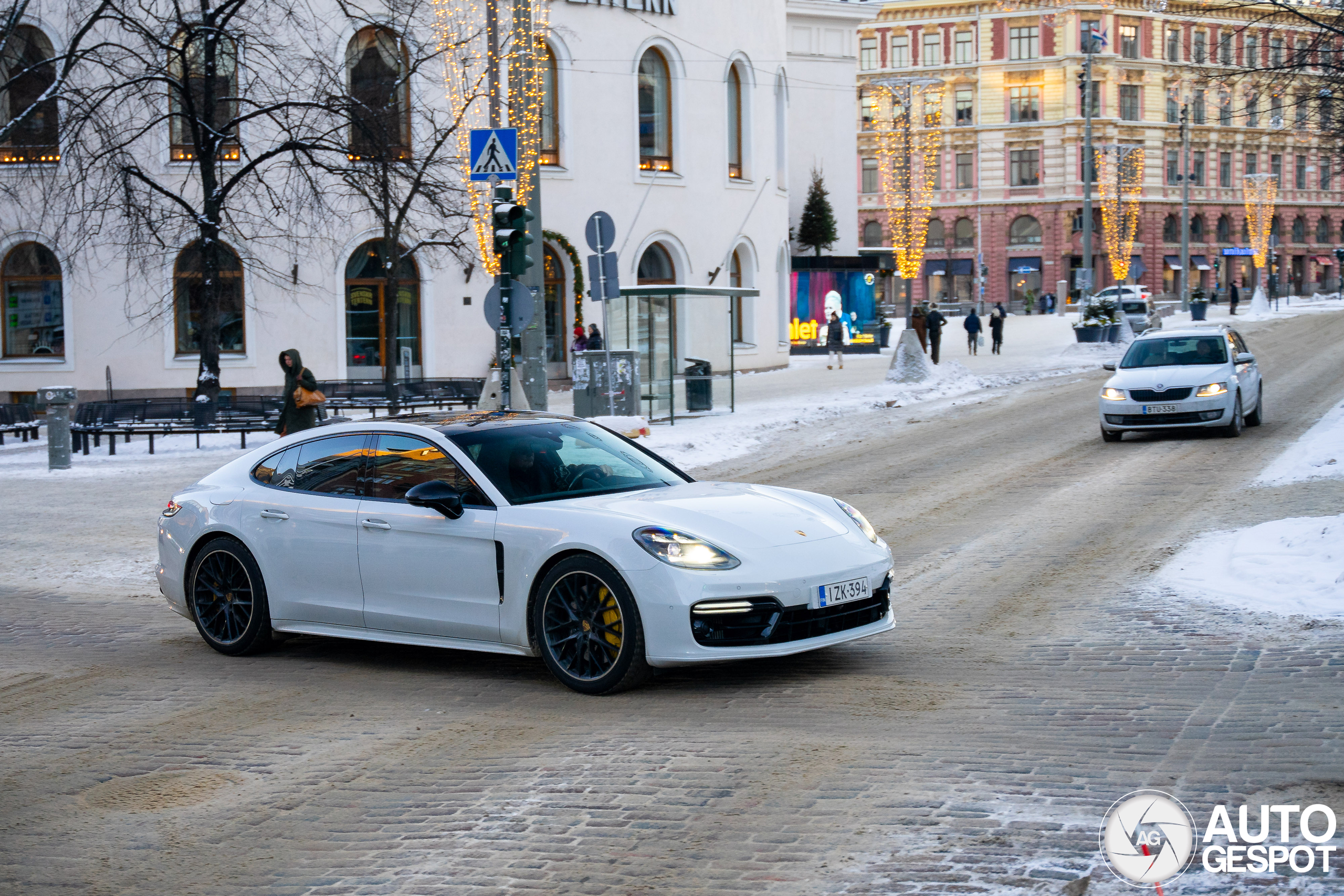 Porsche 971 Panamera Turbo S E-Hybrid