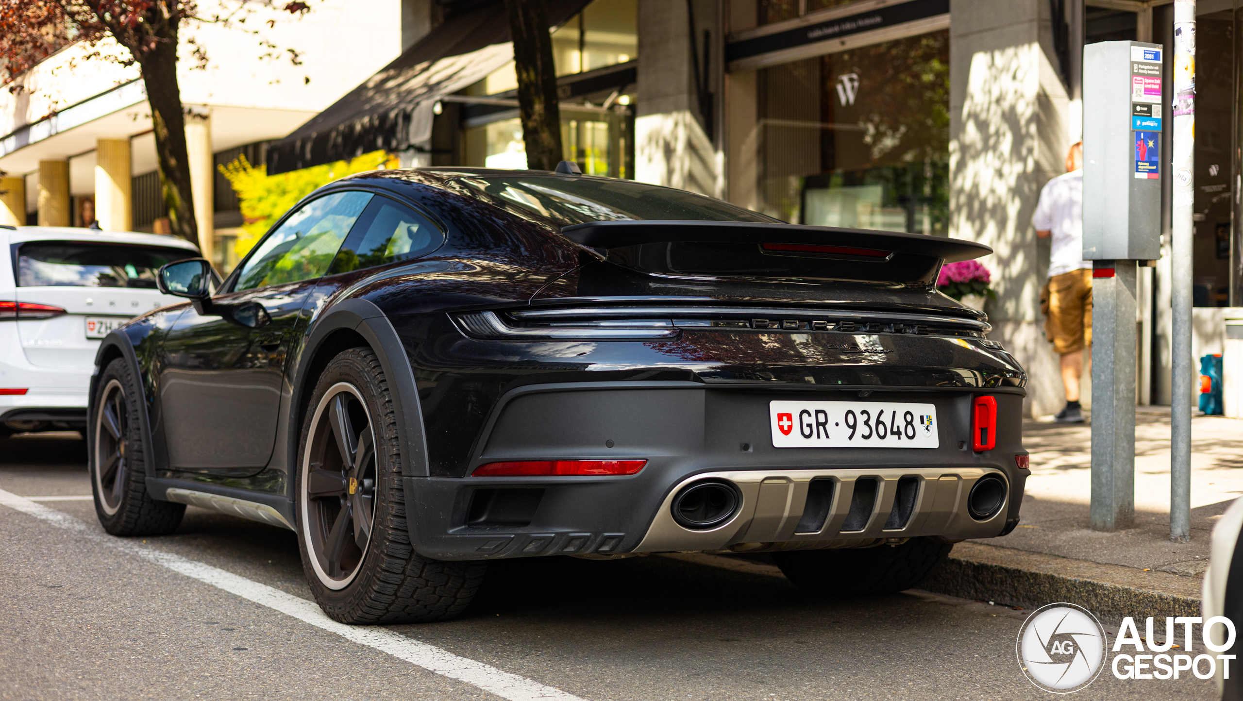 Porsche 992 Dakar 09 January 2025 Autogespot