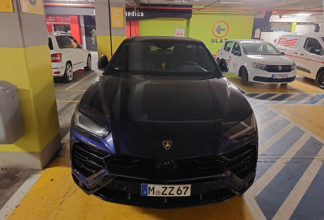 Lamborghini Urus