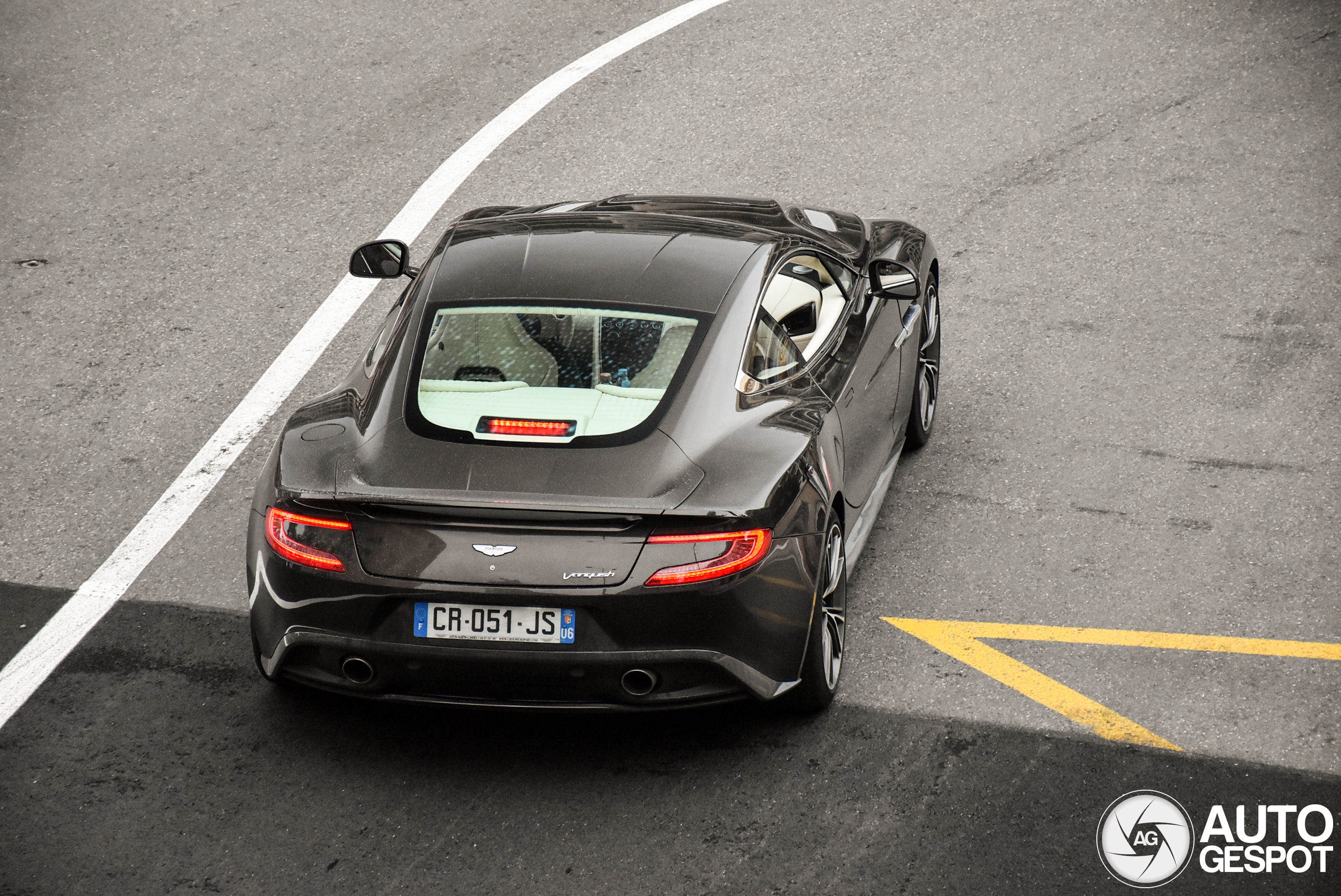 Zapanjujuća evolucija: Aston Martin Vanquish iz 2025. primećen u Londonu
