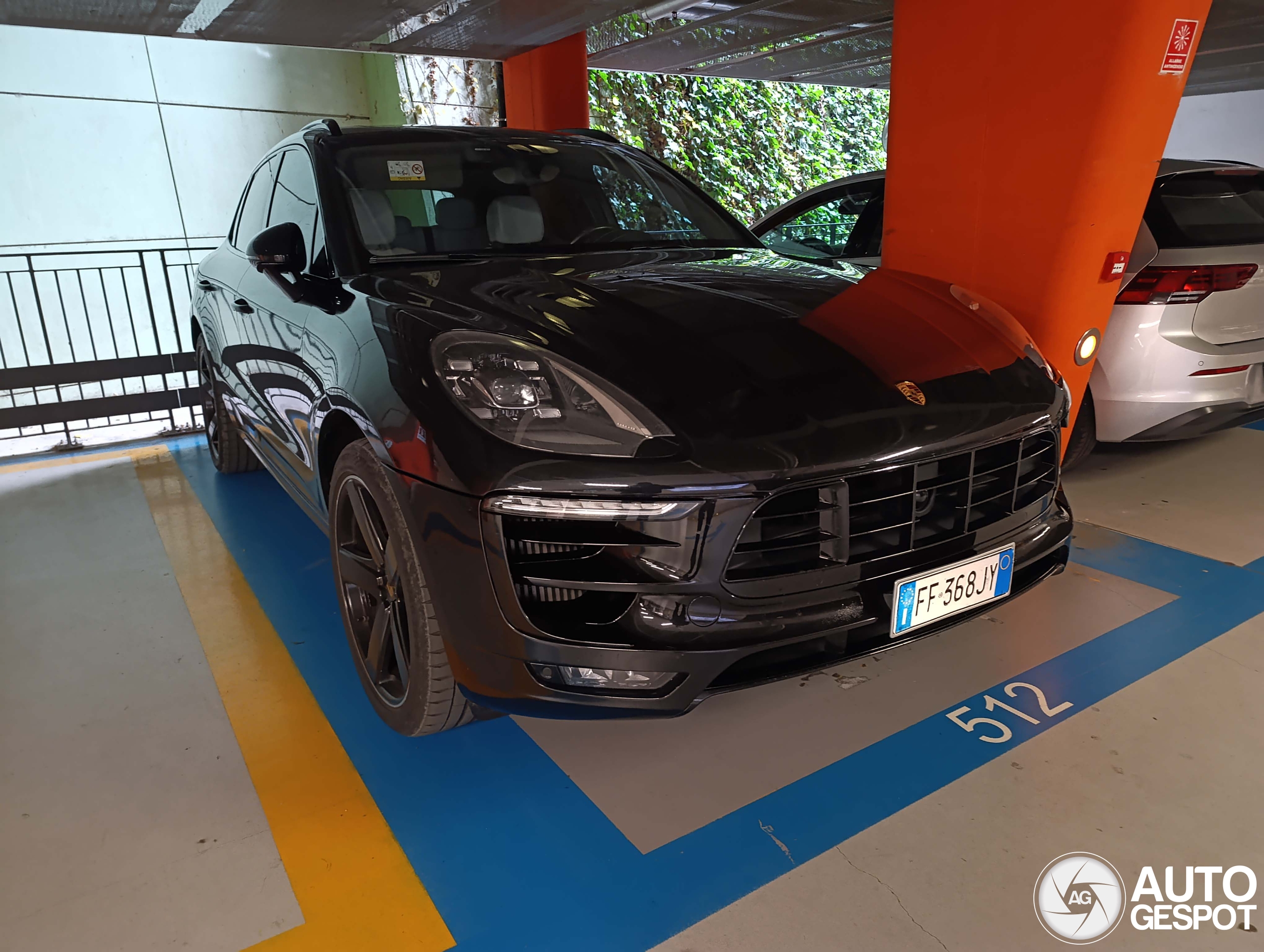 Porsche 95B Macan Turbo