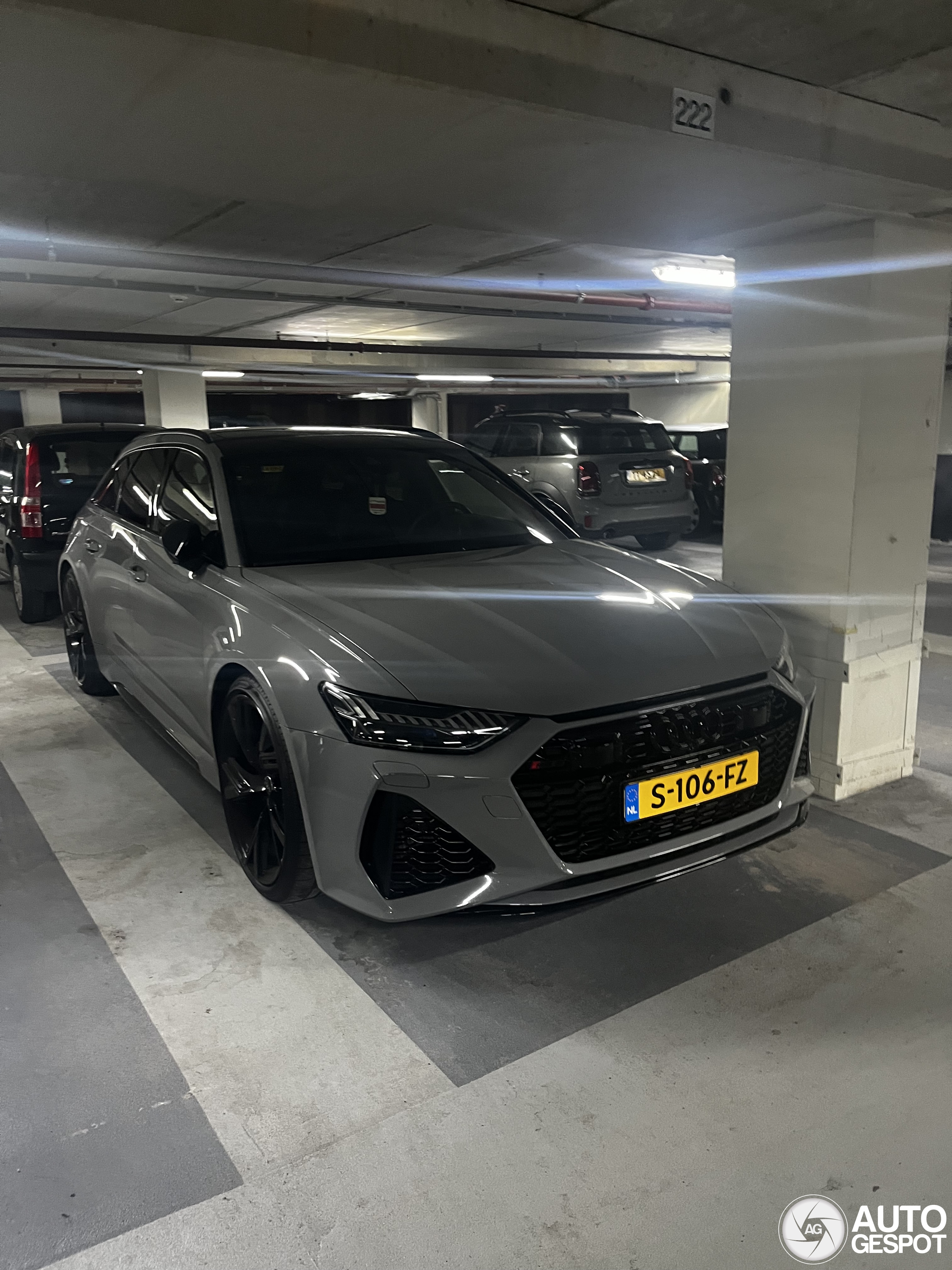 Audi RS6 Avant C8