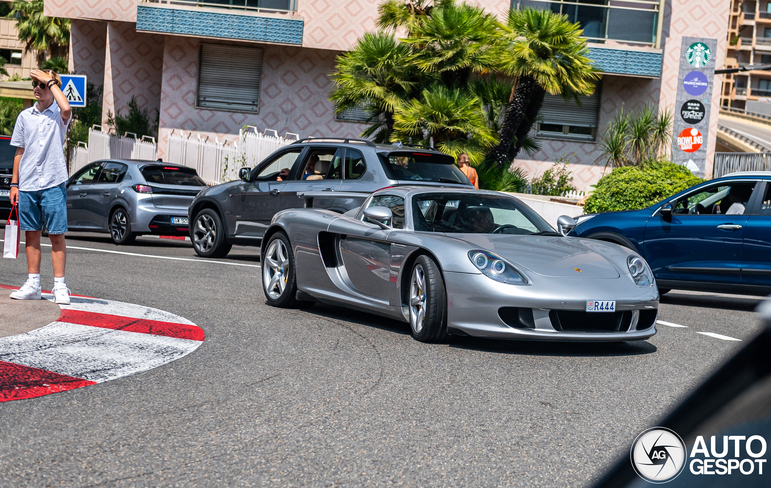 京商 dNano Porsche Carrera GT 新品未開封 Carrera GT | GT Silver Metallic | CN06LSJ - YouTube