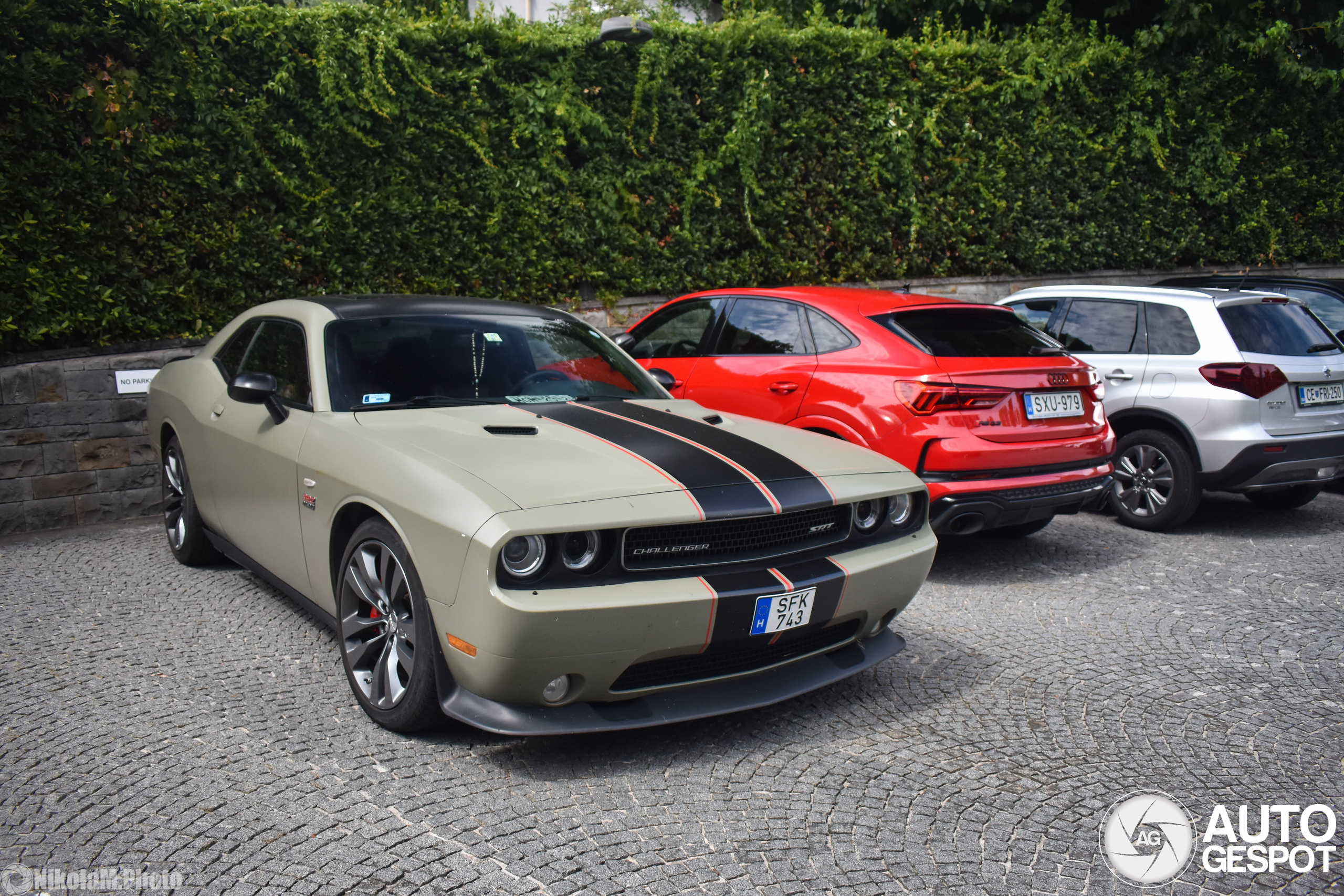 Dodge Challenger SRT-8 392