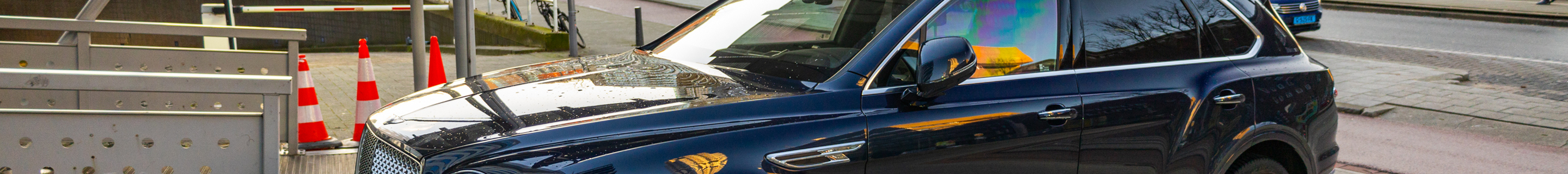 Bentley Bentayga V8 2021