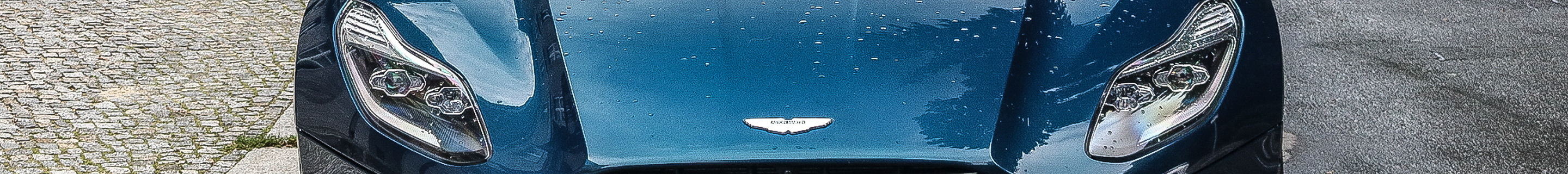 Aston Martin DB11