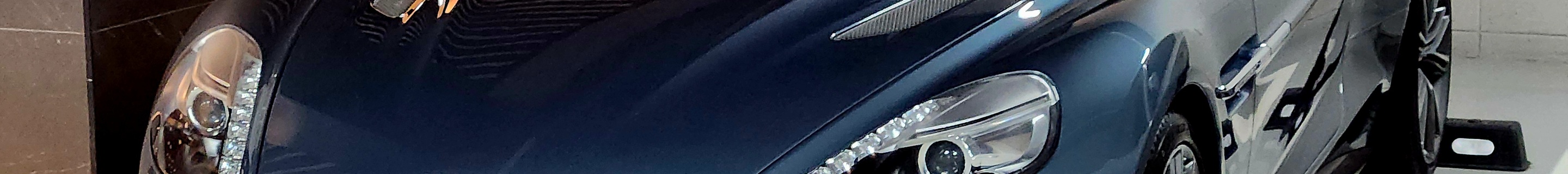 Aston Martin Vanquish 2013