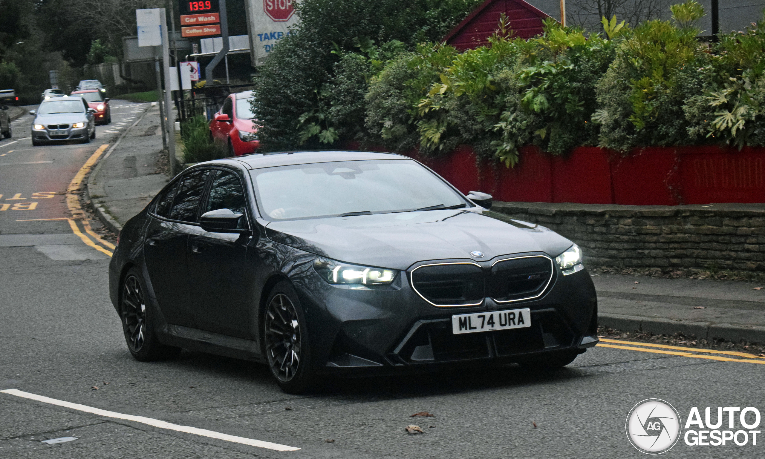 BMW M5 G90