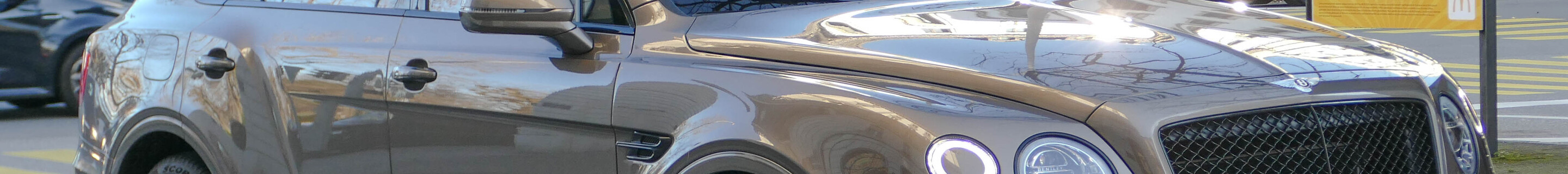 Bentley Bentayga Hybrid