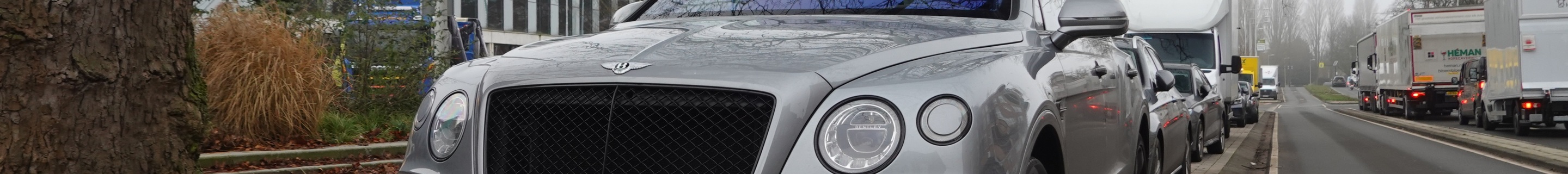 Bentley Bentayga V8