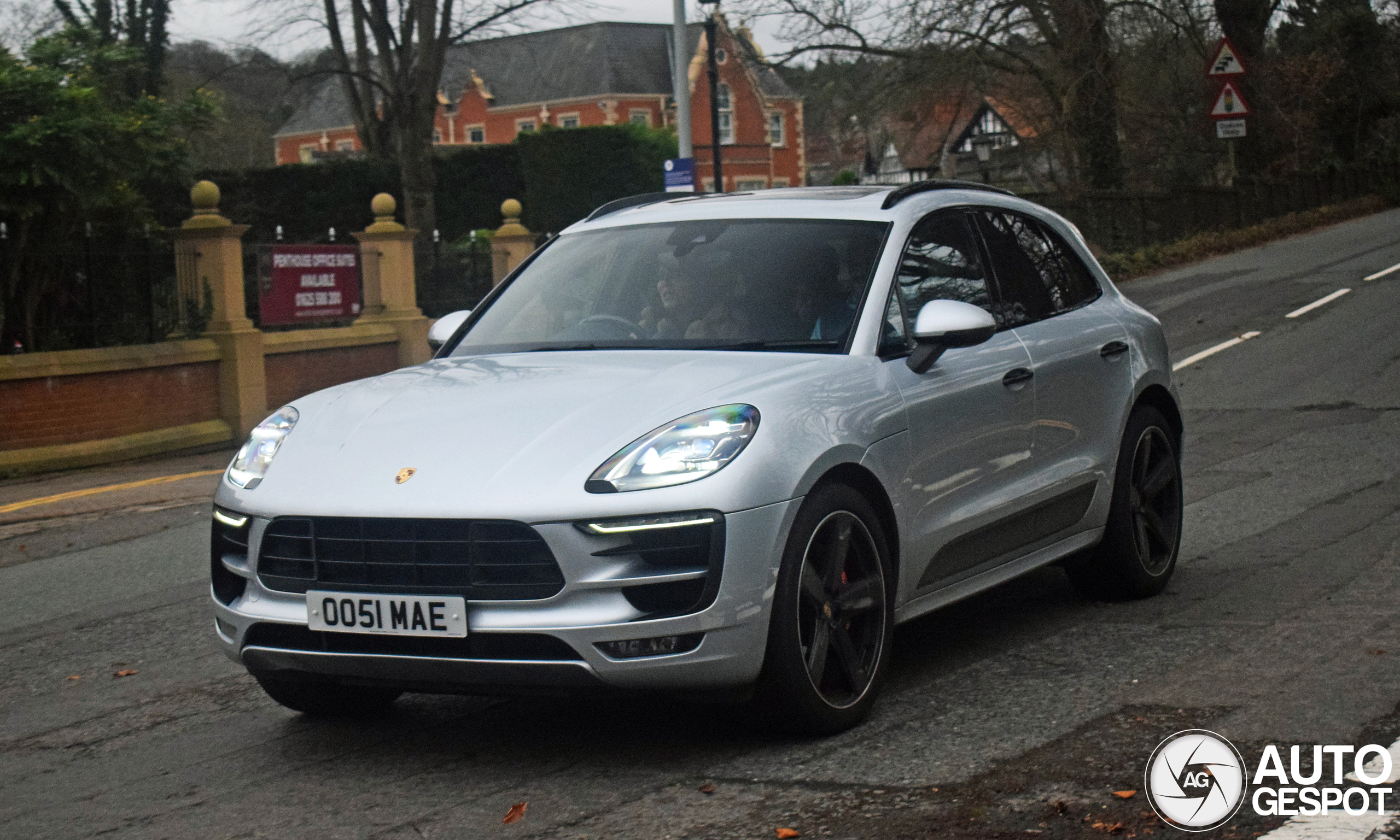 Porsche 95B Macan GTS