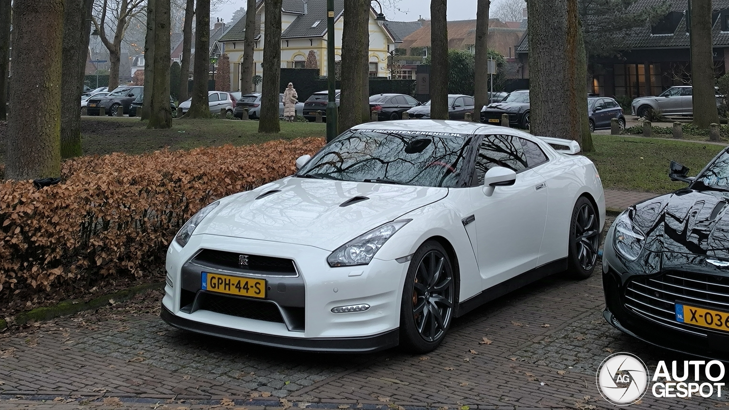 Nissan GT-R 2012