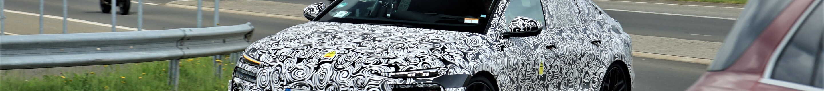 Audi RS6 Sedan E-Tron