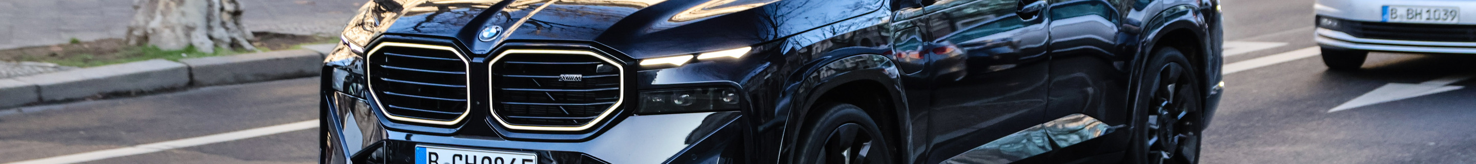 BMW XM G09