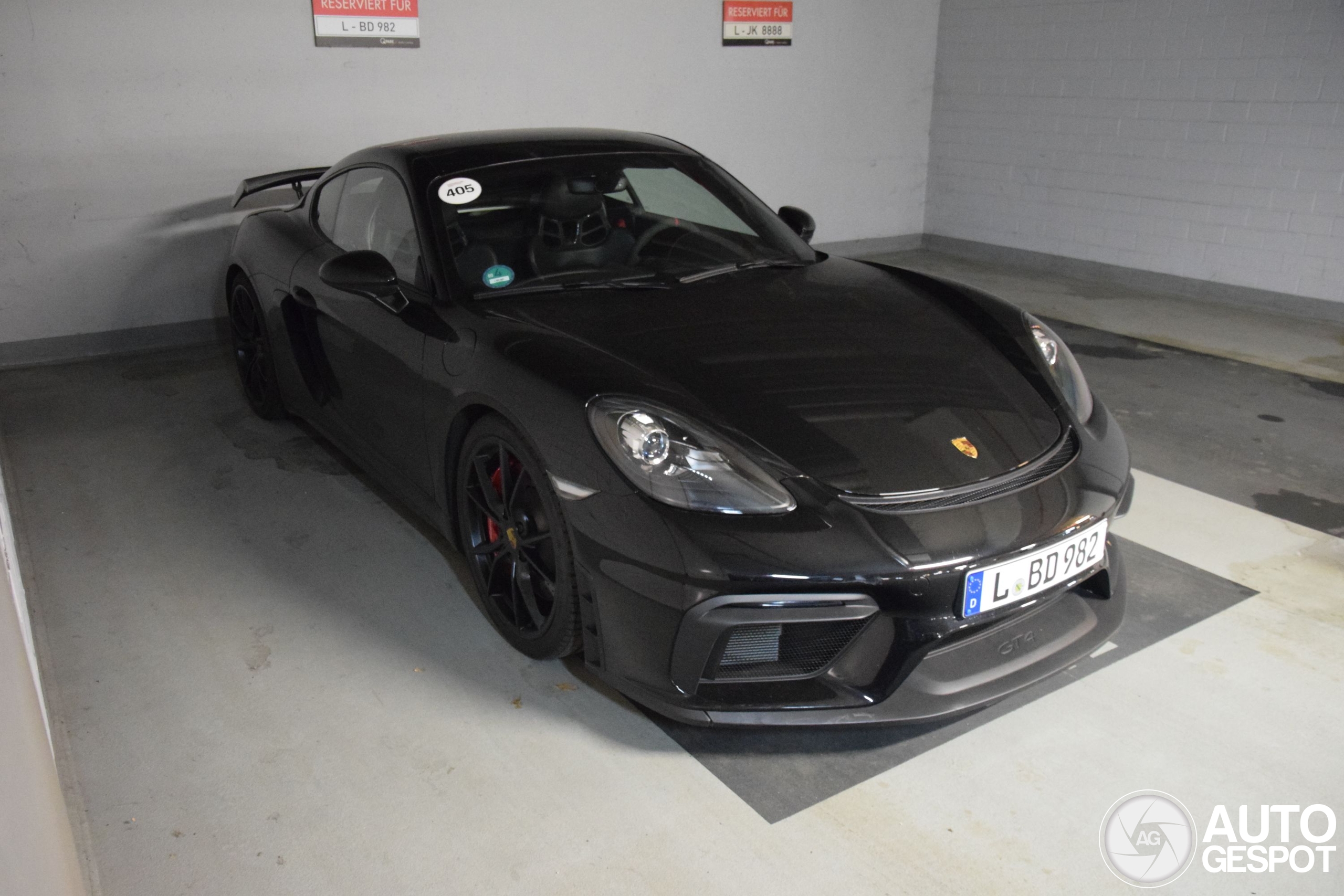 Porsche 718 Cayman GT4