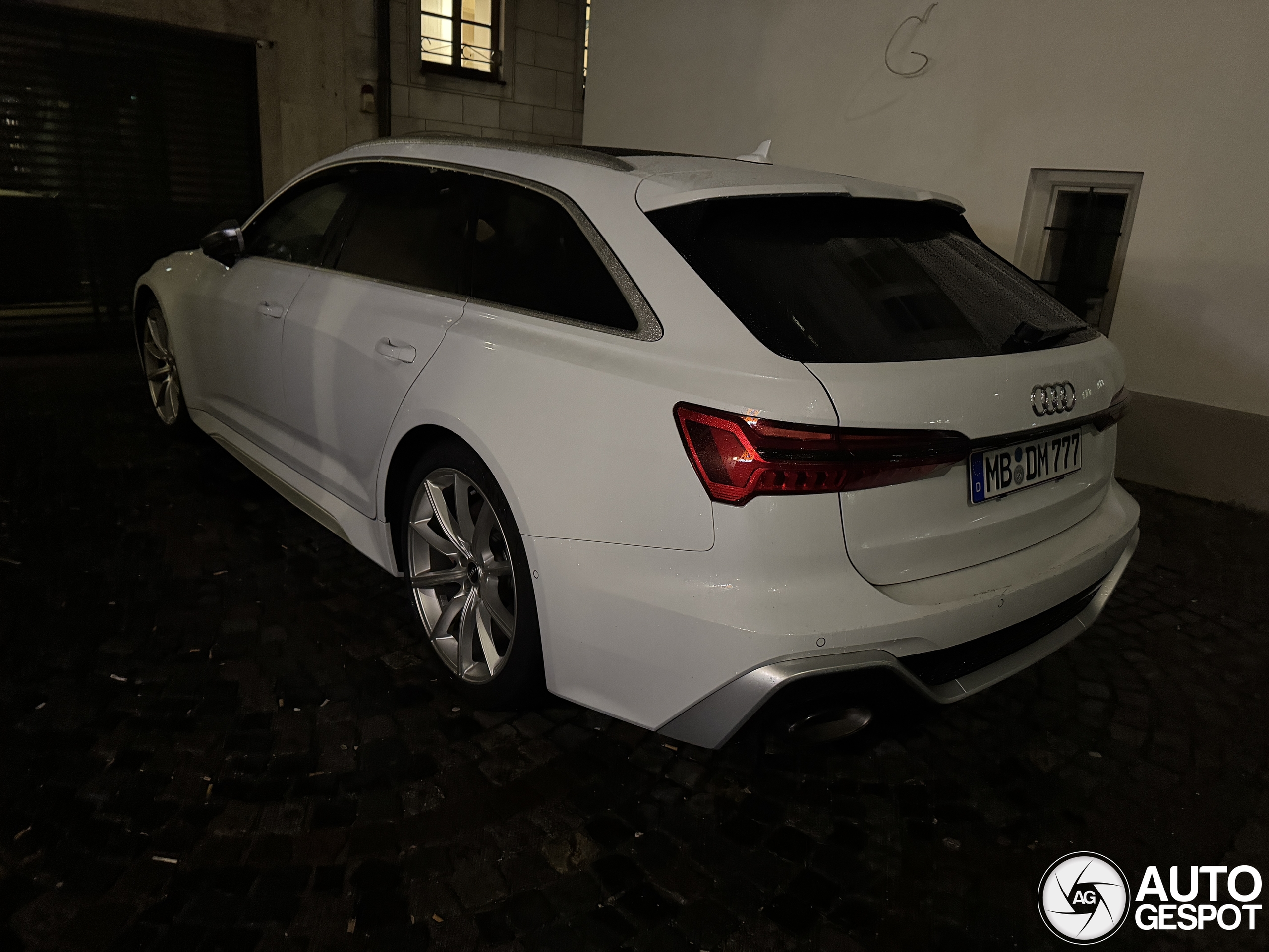 Audi RS6 Avant C8