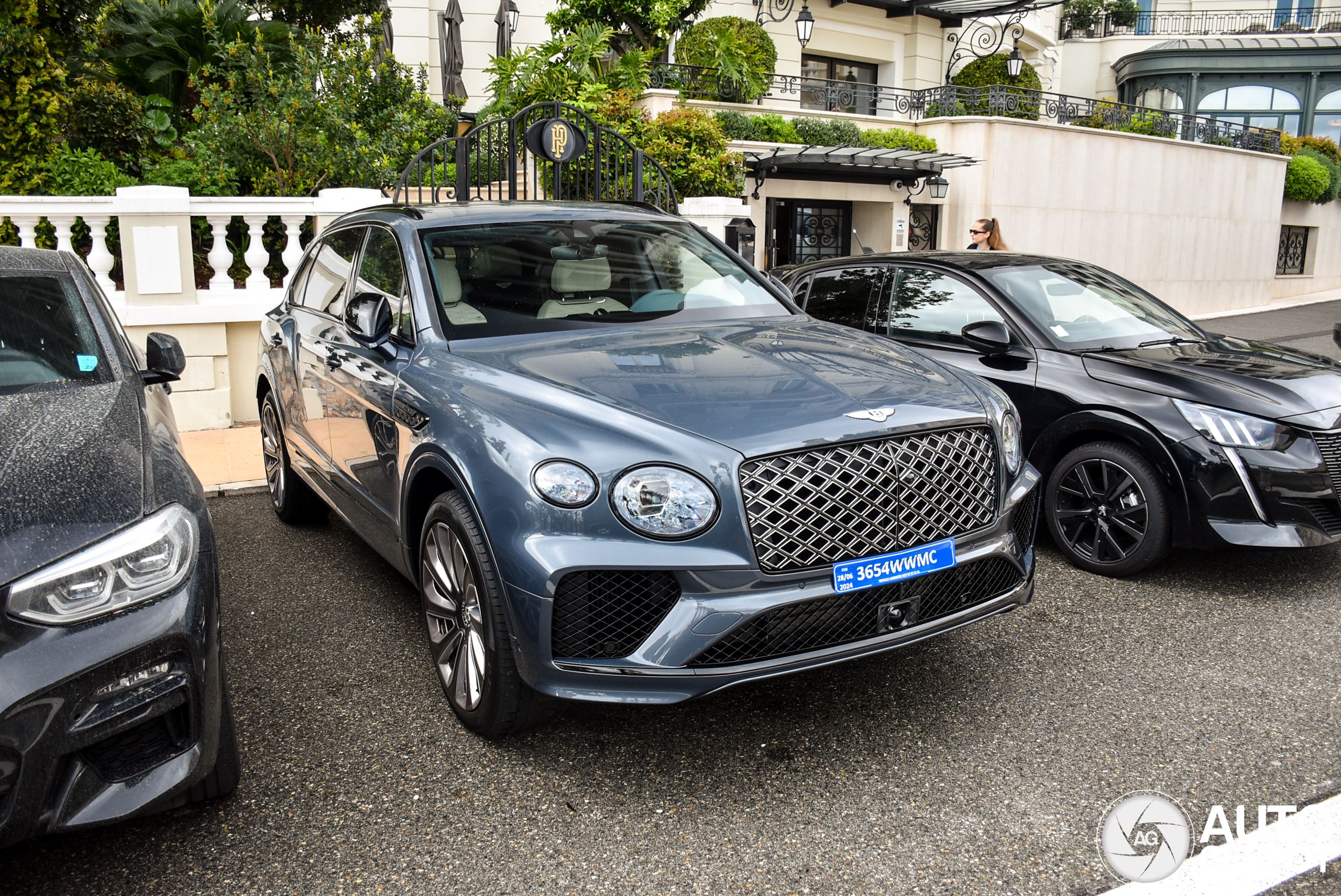 Bentley Bentayga EWB Mulliner - 19 January 2025 - Autogespot