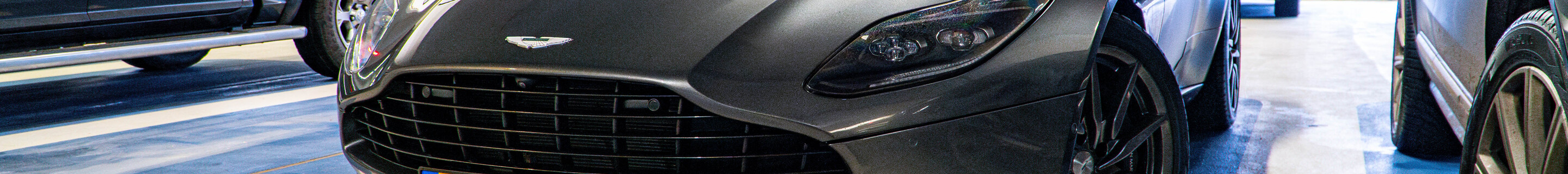 Aston Martin DB11 V8 Volante
