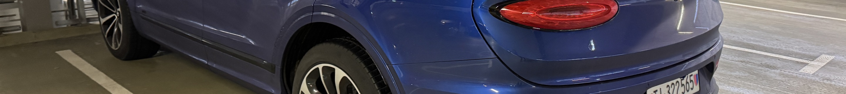 Bentley Bentayga V8 2021