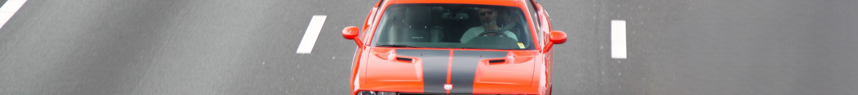 Dodge Challenger SRT-8