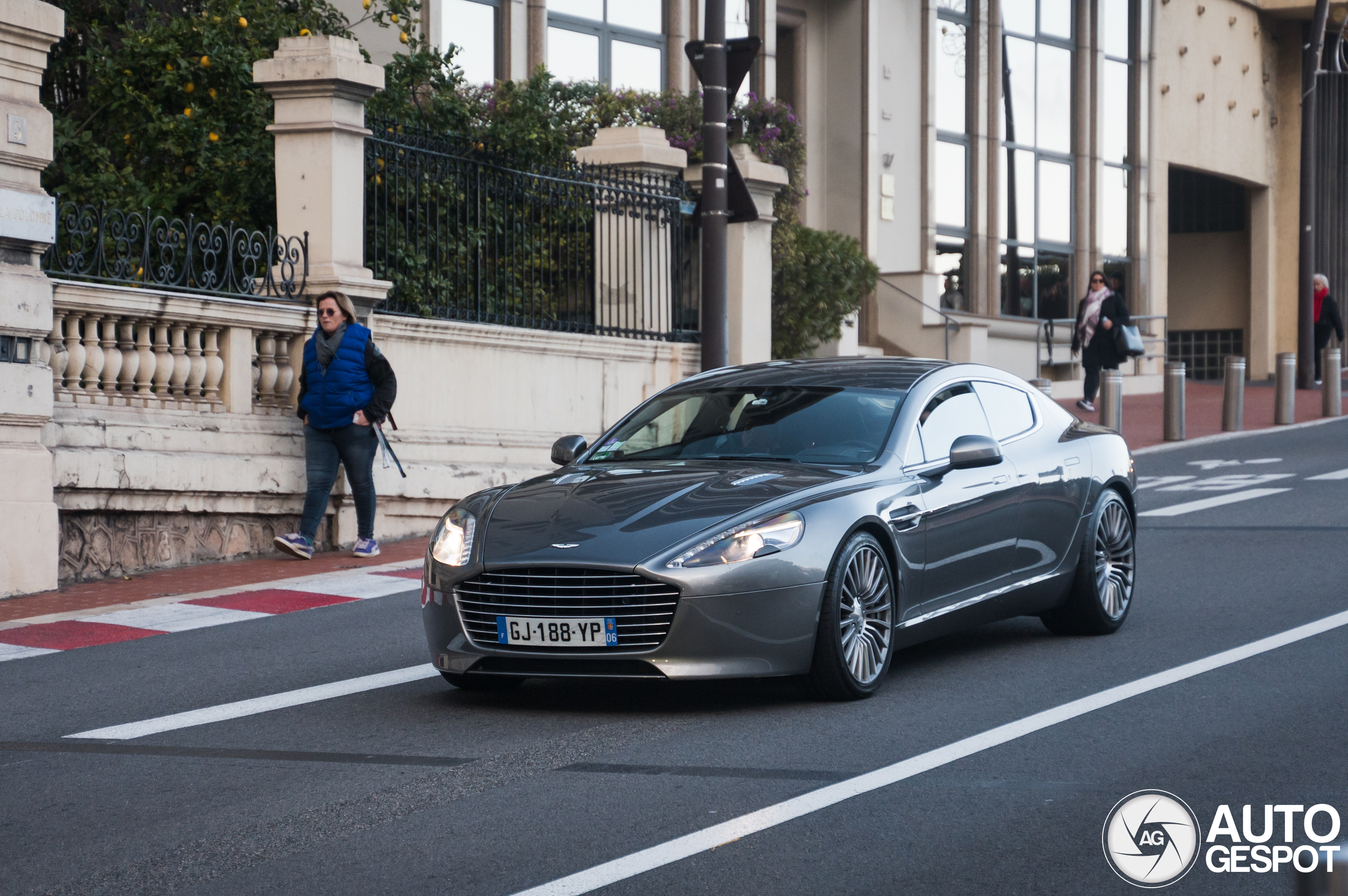 Aston Martin Rapide S