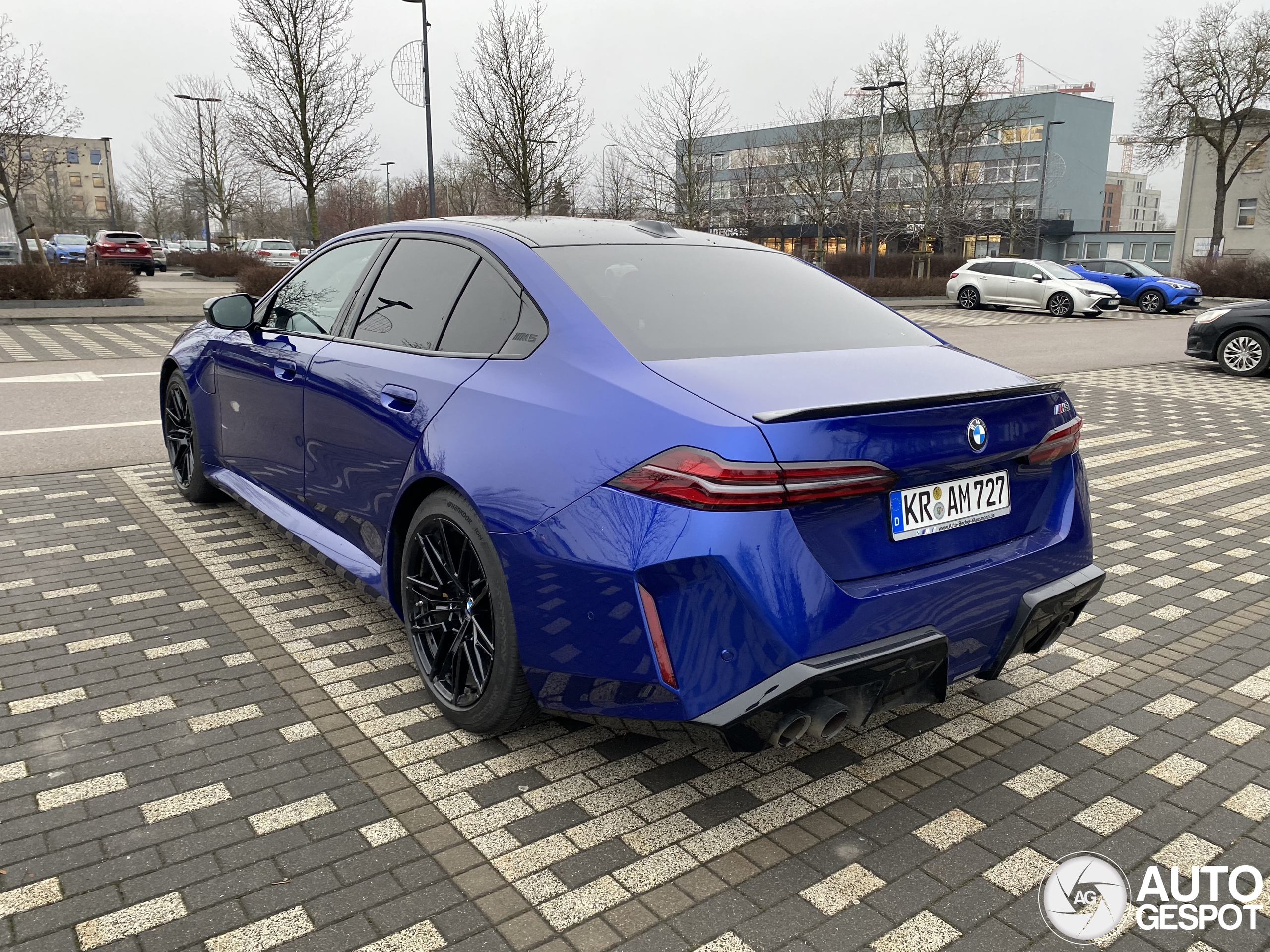 BMW M5 G90