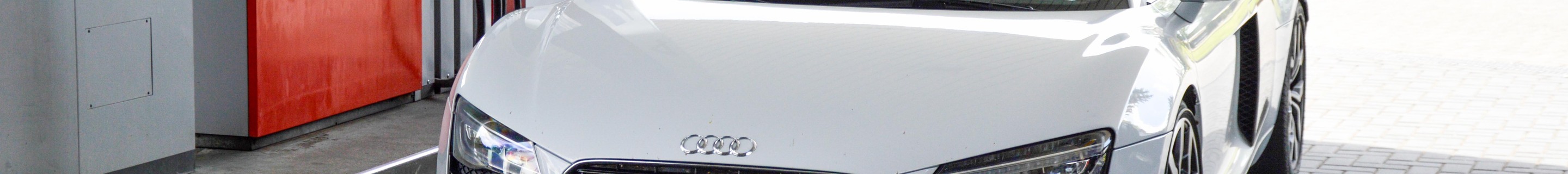 Audi R8 V10 2013