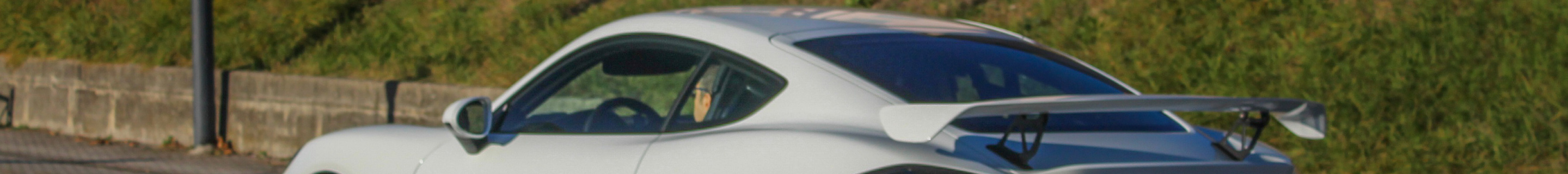 Porsche 718 Cayman GT4