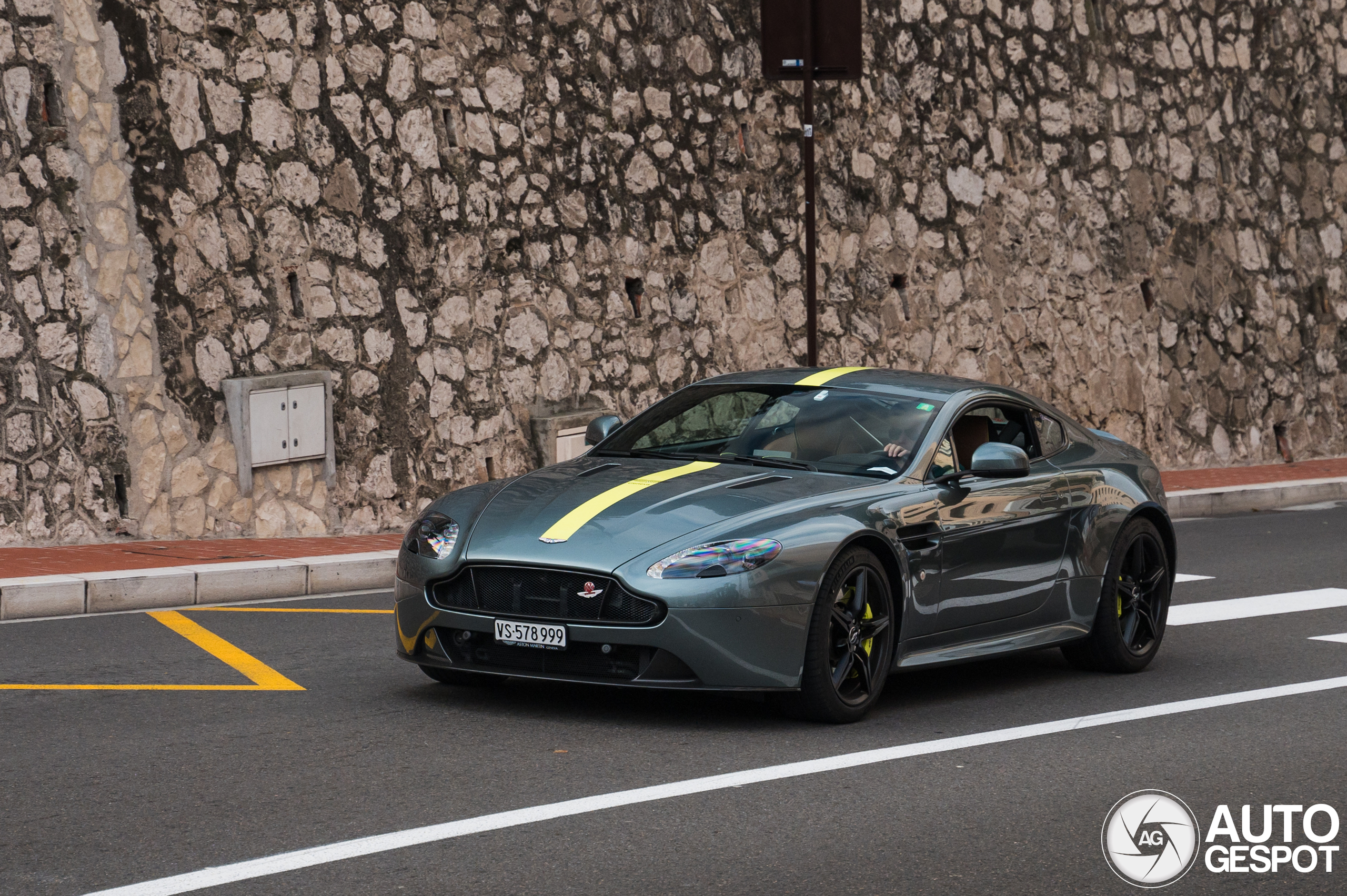 Aston Martin V8 Vantage AMR