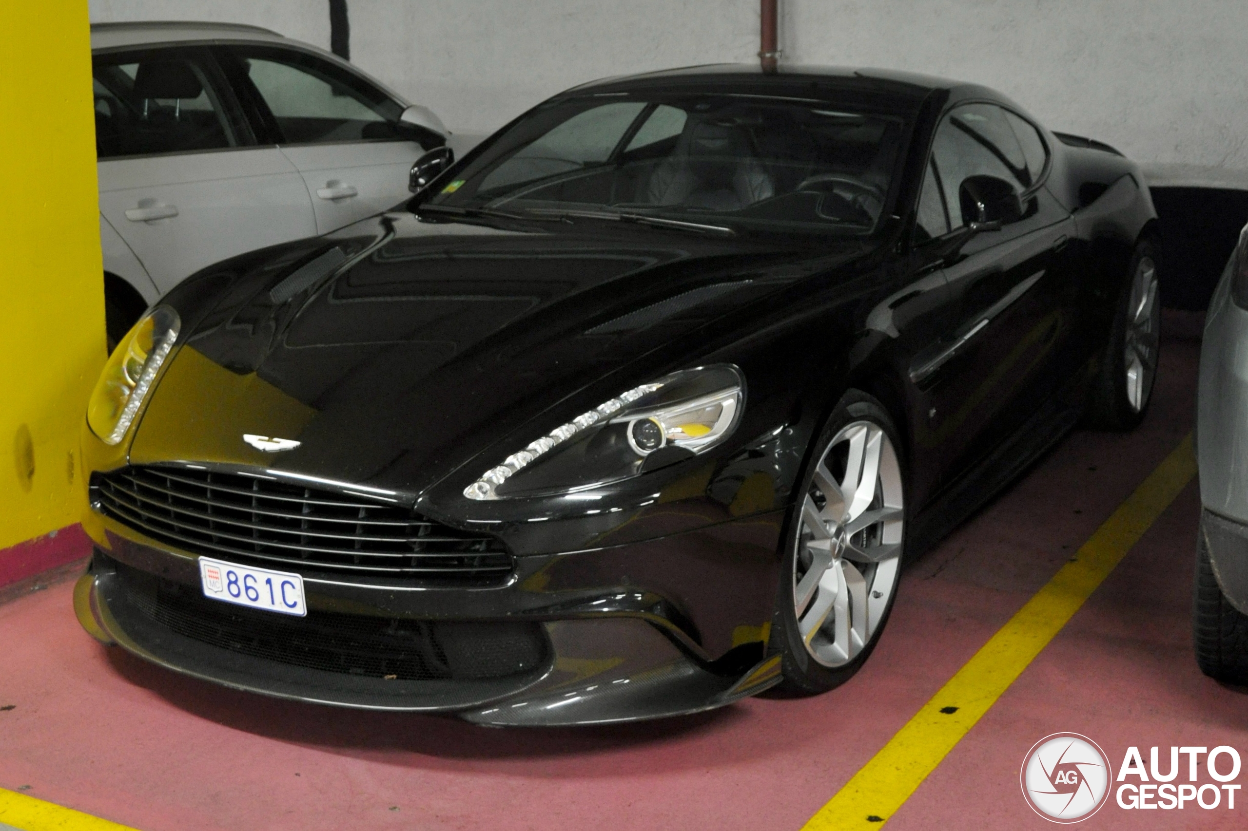 Aston Martin Vanquish S 2017